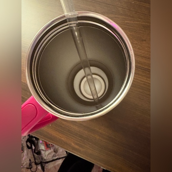 STANLEY Quencher H2.O FlowStateTM Tumbler 40oz Camelia Limited Edition - Picture 5 of 6